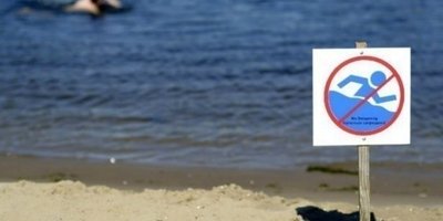 На 12 пляжах Києва знайшли кишкову паличку