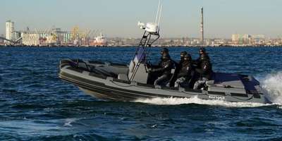 У Києві пляжний патруль оснастили човнами українського виробництва