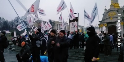 Акція #SaveФОП продовжується на Майдані. Пряма трансляція