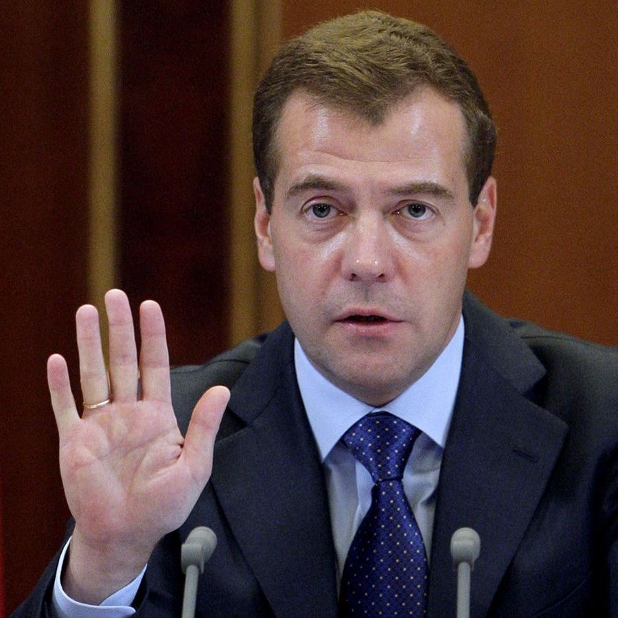 Прем'єр Росії Медведєв бовкнув, що  «України не існує»