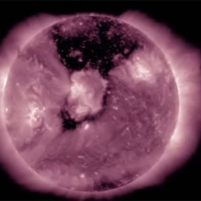 Вчені знайшли гігантську діру на Сонці (відео)