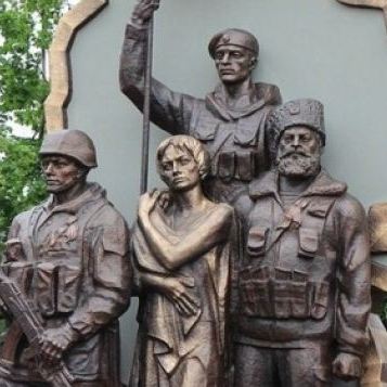Стало відомо, хто вночі підірвав пам'ятник ополченцям «ЛНР» в Луганську