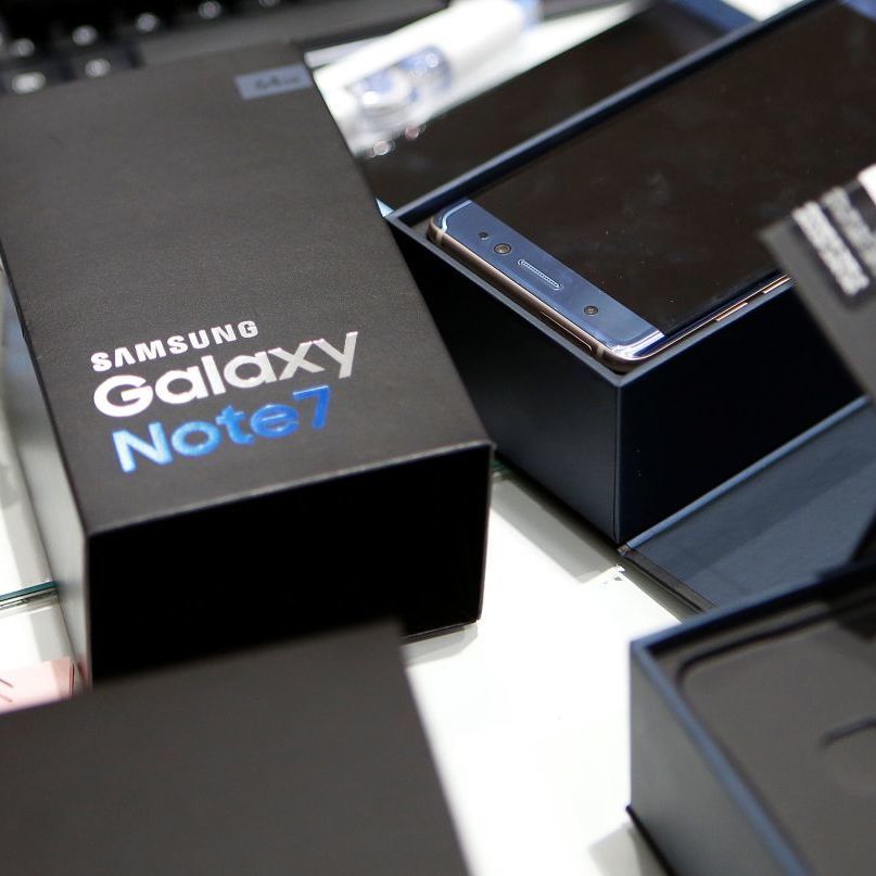 Експерти пояснили, чому вибухають Samsung Note 7