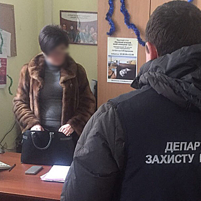 В Одесі заступник декана вишу вимагала гроші від студентів за «успішну» сесію