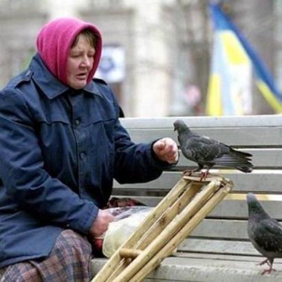 Близько 60% населення України на сьогодні живе за межею бідності