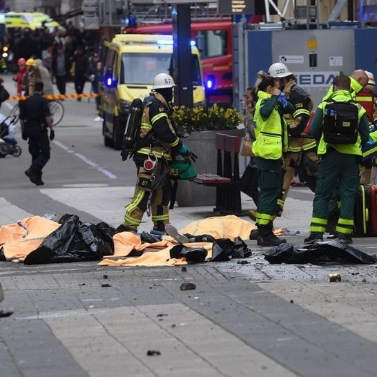 Президент України висловив співчуття у зв'язку із терактом в Швеції