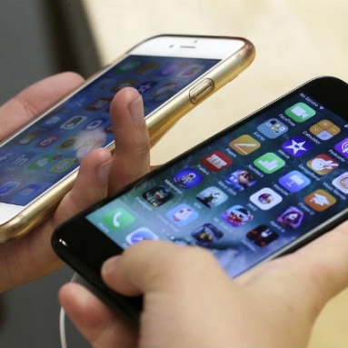 Apple заявила про падіння продажів iPhone
