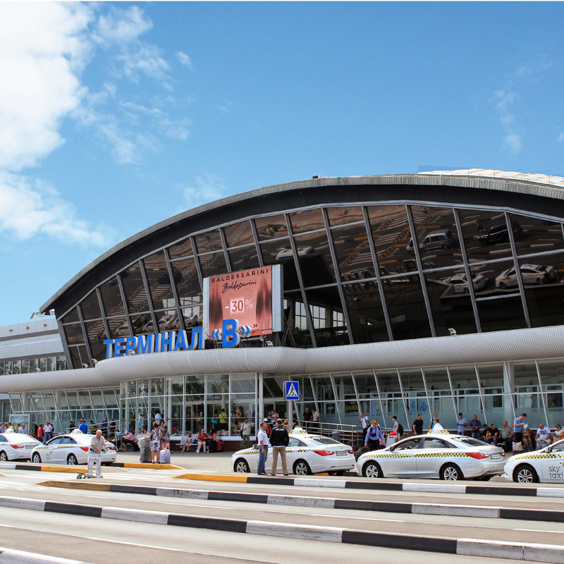 Бориспільський аеропорт два дні працюватиме в особливому режимі через хакерську атаку (відео)