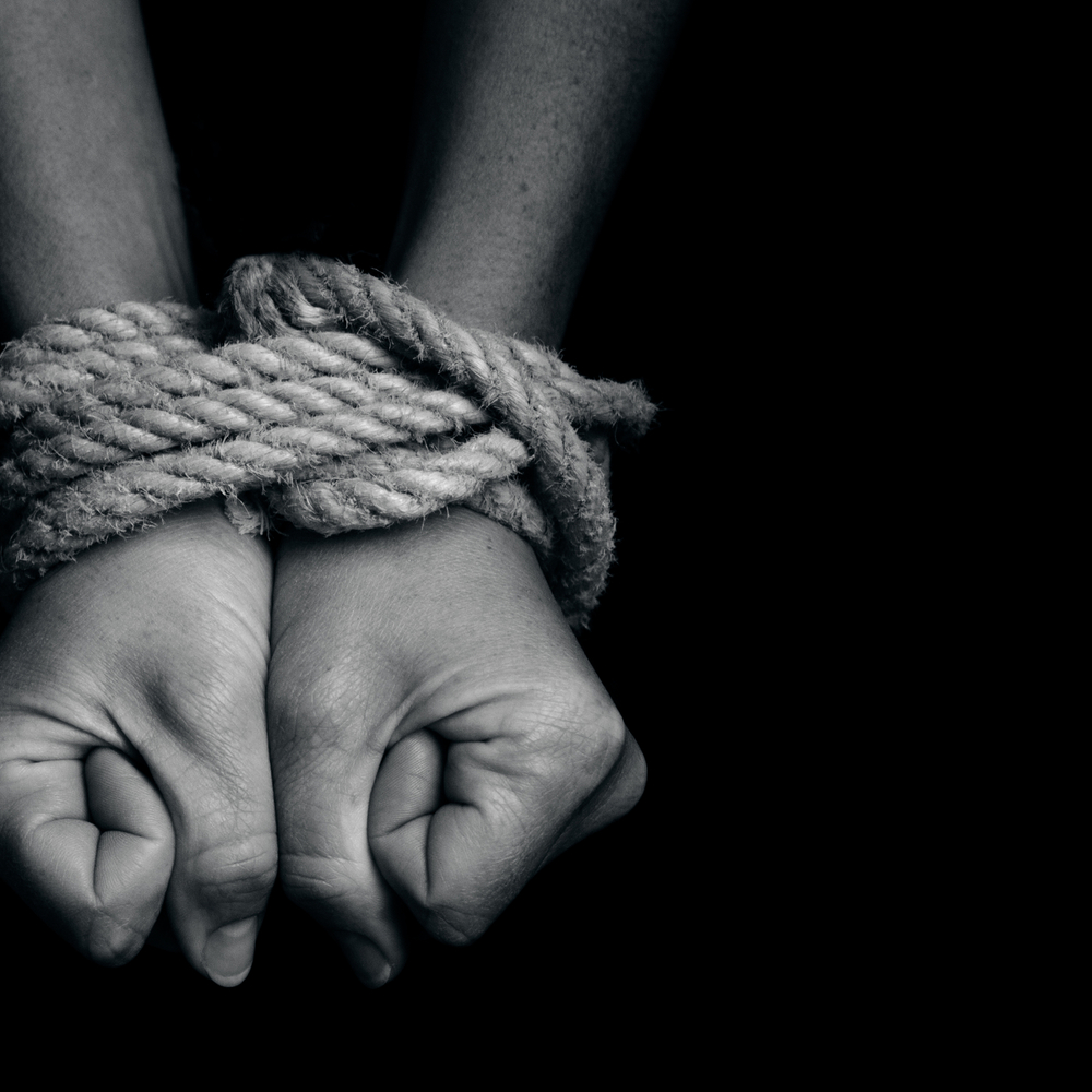 Москвич десять років тримав українського хлопчика в секс-рабстві