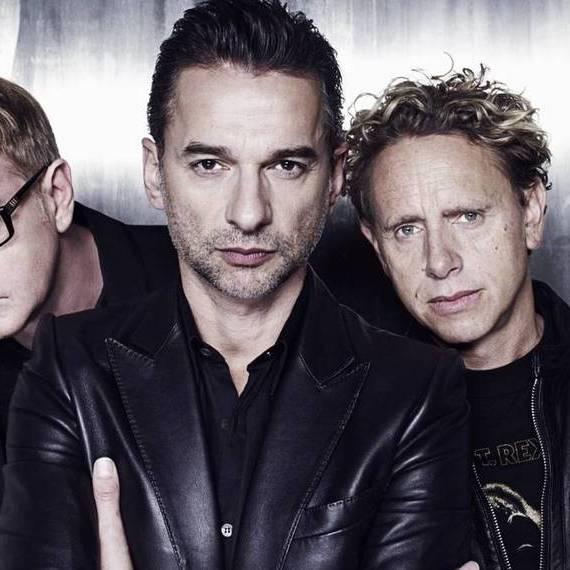 Лідера гурту Depeche Mode госпіталізували в Мінську