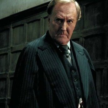 Помер британський актор, який зіграв роль міністра магії Корнеліуса у фільмі «Гаррі Поттер»