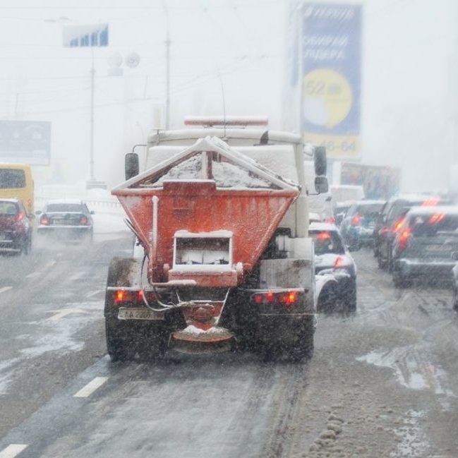 Снігопади на Одещині: завалилися 23 електроопори