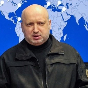 Турчинов заявив про небезпеку наступу Росії з території Криму
