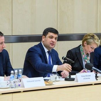 Гройсман: Україна і Латвія готові подвоїти взаємний товарообіг до 800 млн