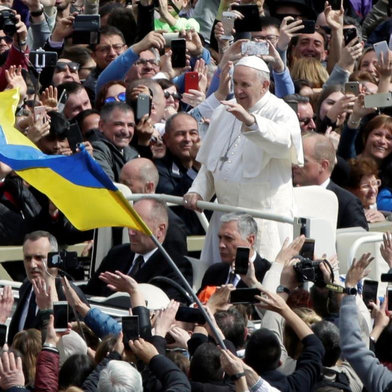 Папа Римський Франциск попросив «плодів миру» для України