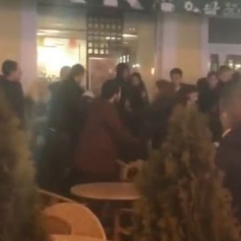 В Одесі відвідувачі McDonald's влаштували бійку (відео)