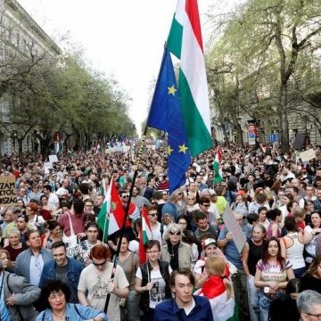 У столиці Угорщини пройшли масові протести проти курсу Орбана