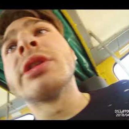 «Я тобі зуби зараз виб'ю, я боксер»: у Львові пасажири побили контролера (відео)