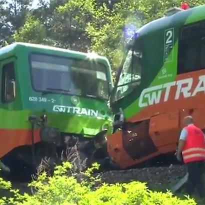 У Чехії внаслідок помилки машиніста зіткнулися два потяги, 14 людей постраждали