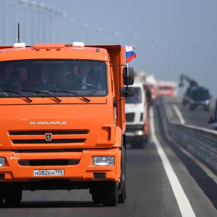 19-кілометровий зашморг: екологи та моряки попередили про катастрофічні наслідки будівництва Кримського мосту (відео)