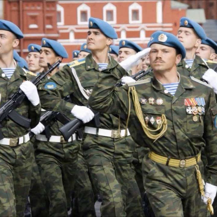 Частинам російської армії присвоїли імена міст України