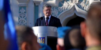 Президент звільнив Україну від «гебешників» в рясах і домігся створення української церкви, - експерт