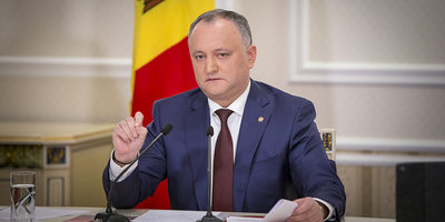 Додон поскаржився Медведєву, що санкції РФ проти України вдарили по Молдові