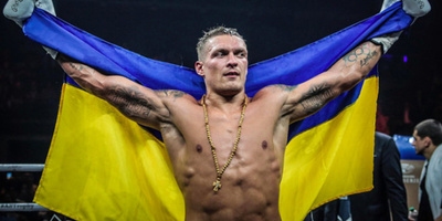 Усик відмовився від чемпіонського титулу WBA та бою з росіянином Лебедєвим