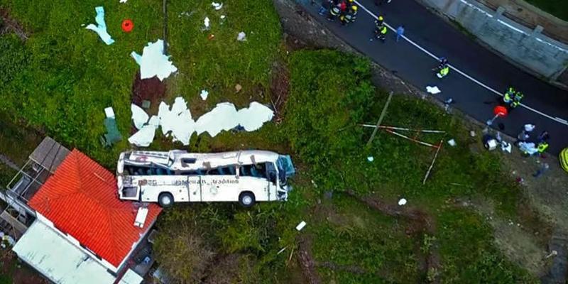 На Мадейрі перекинувся автобус з німецькими туристами: 29 загиблих (фото)