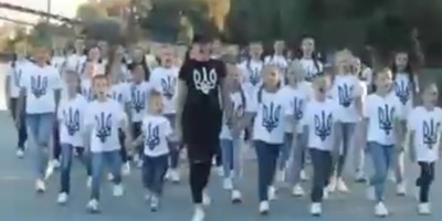 «Процвітає Україна, її слава й воля»: діти переспівали Гімн України та додали позитиву у текст (відео)