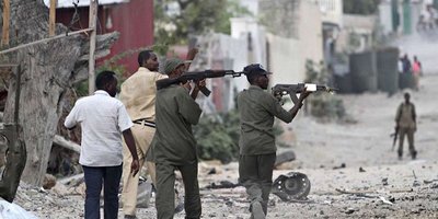 В Сомалі терористи підірвали готель, щонайменше 10 загиблих