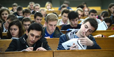 Зарплати в Україні: як освіта впливає на рівень доходів