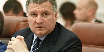 Зеленський закликав «Слугу народу» підтримати Авакова на пост голови МВС