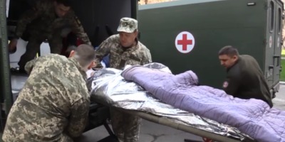 Внаслідок масованих обстрілів бойовиків поранено двох українських військових, – штаб ООС