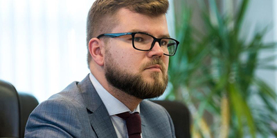 Наглядова рада «Укрзалізниці» погодила заяву про звільнення глави компанії з посади, в планах Кравцова - робота в Мінінфраструктури - джерело