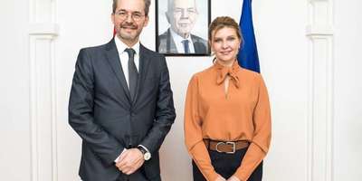Олена Зеленська зустрілася з послом Австрії і заручилася його підтримкою в інклюзивній програмі