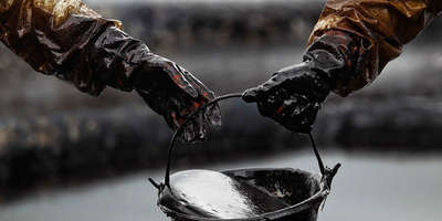 Ціни на нафту досягли 18-річного мінімуму