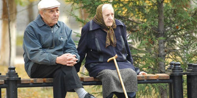 МОЗ закликає допомогти старшим людям мінімізувати контакти з оточуючими