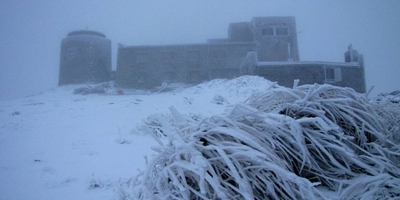 У Карпатах на горі Піп Іван випало до 15 см снігу